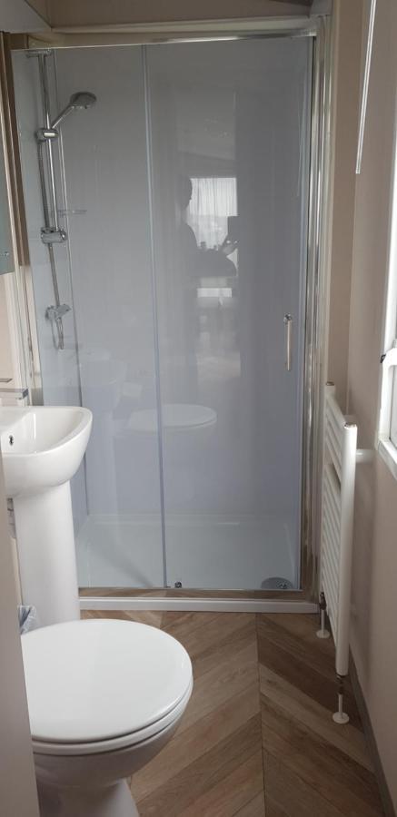 Warner Lane Hotel Selsey Bagian luar foto