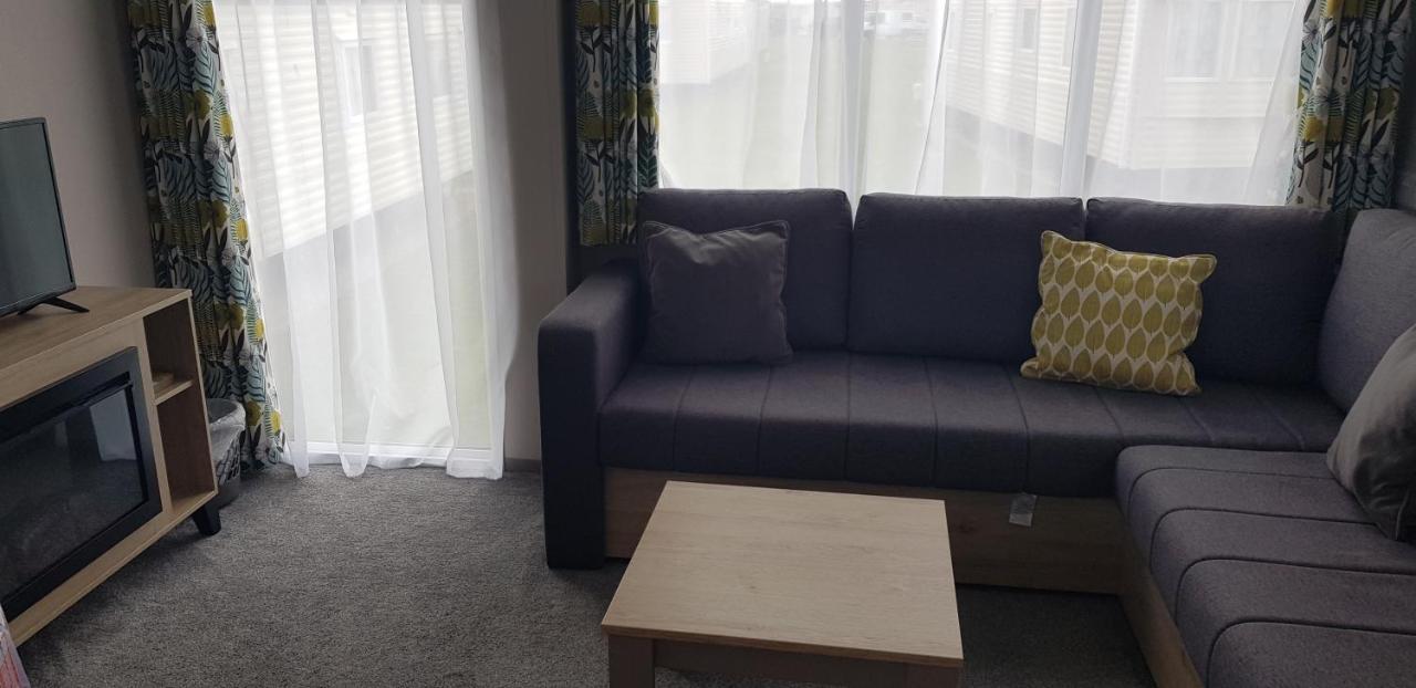 Warner Lane Hotel Selsey Bagian luar foto
